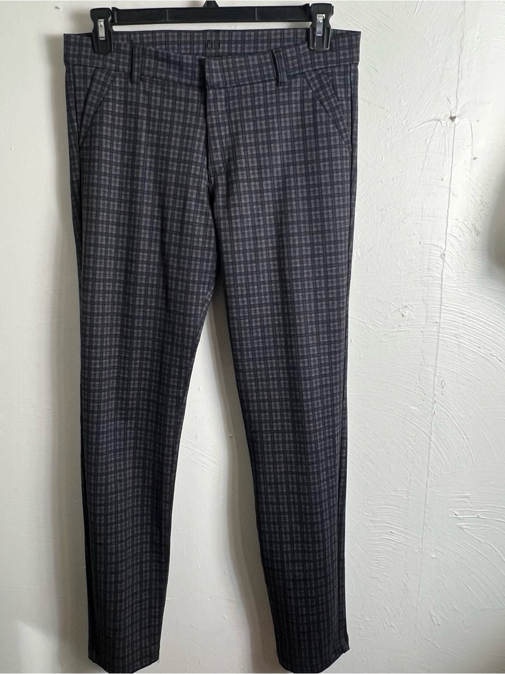 Kut from the Kloth Gray/Black/Red Plaid Skinny Pants Size 12